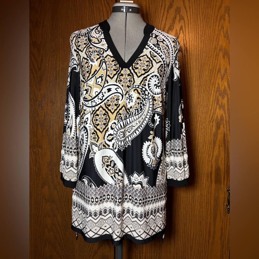 Joseph Ribkoff Black and Gold Paisley Tunic size 8.